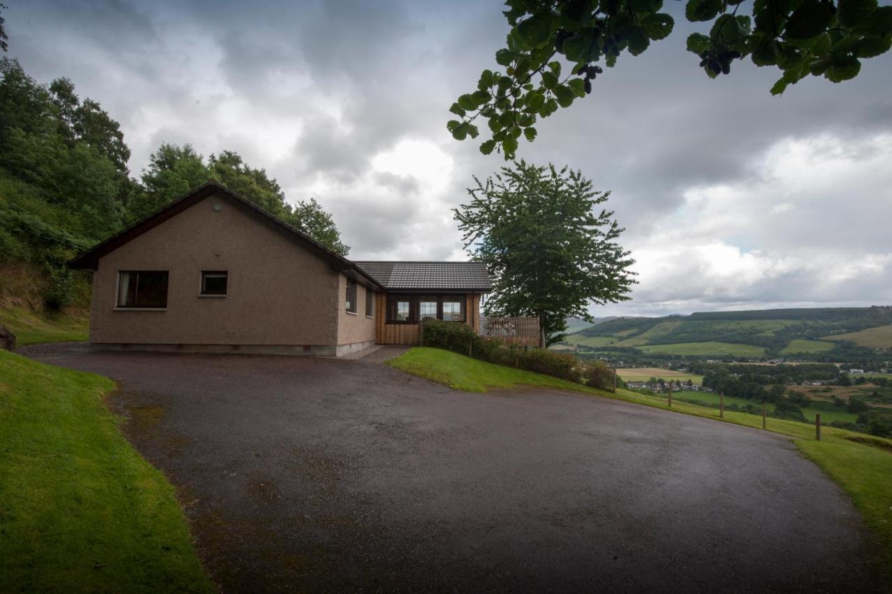 Achmony Holidays Villa Drumnadrochit Eksteriør billede