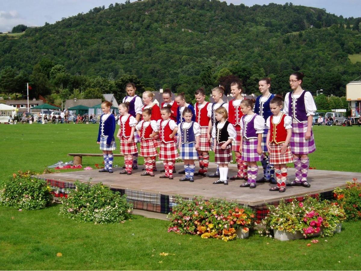 Achmony Holidays Villa Drumnadrochit Eksteriør billede
