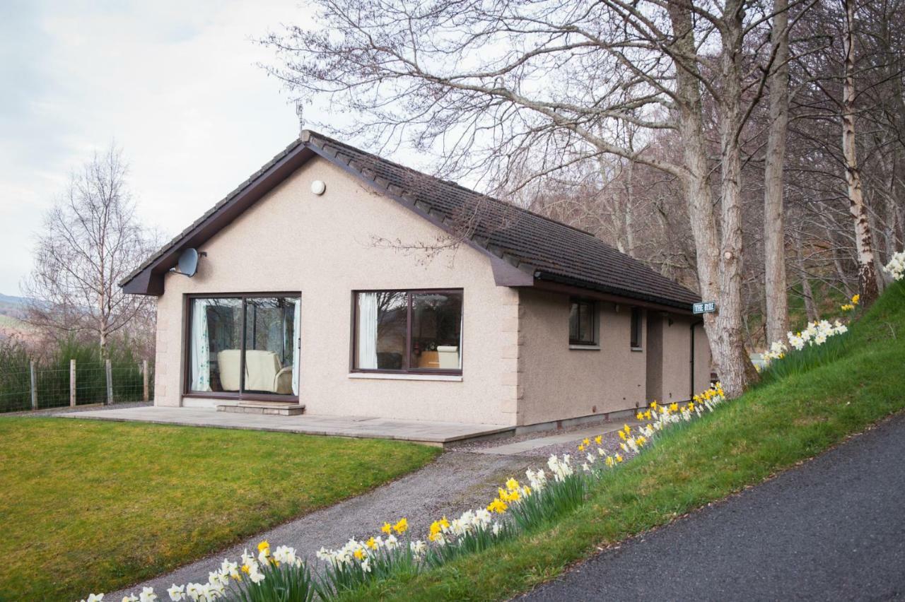 Achmony Holidays Villa Drumnadrochit Eksteriør billede